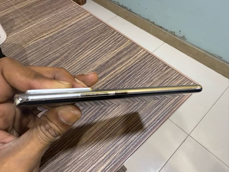 Infinix note 40 pro GR EDITION 1