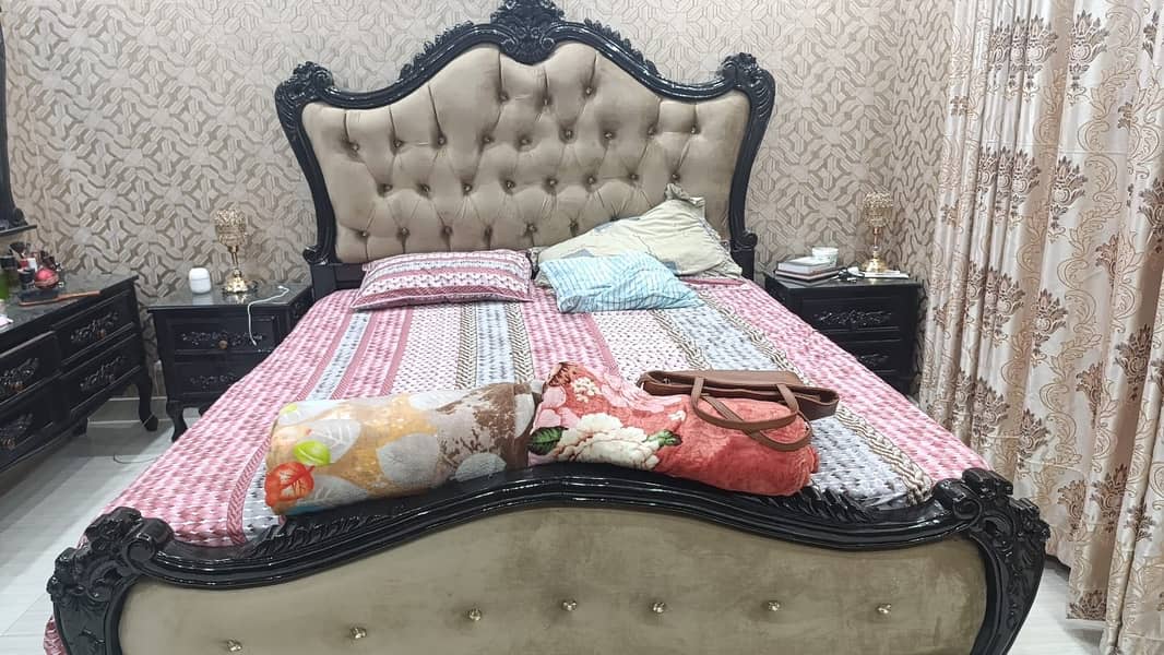 Wooden Bed Set for Sale 1 Month Used 2