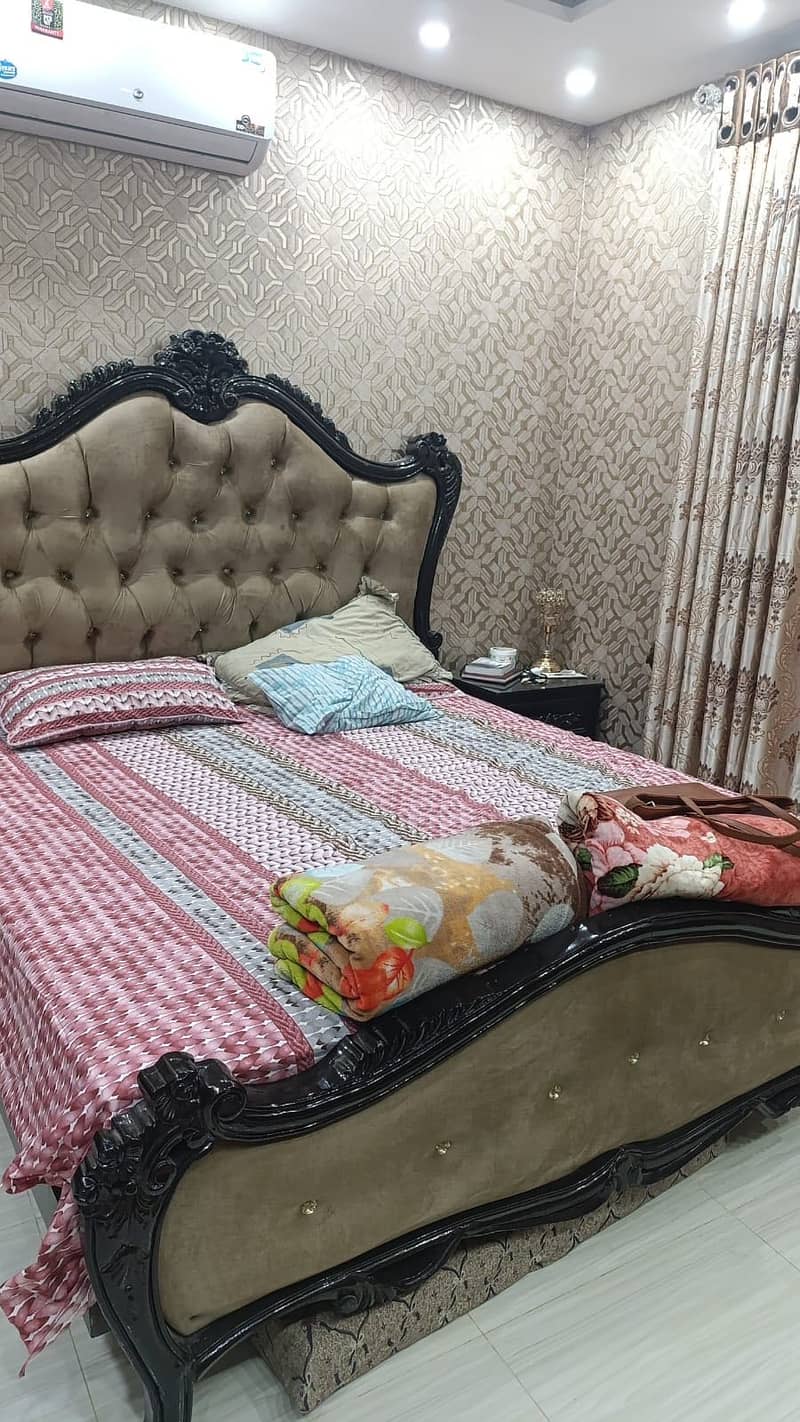 Wooden Bed Set for Sale 1 Month Used 4