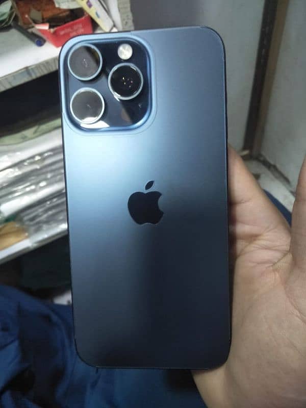 i phone 15 pro max * 0