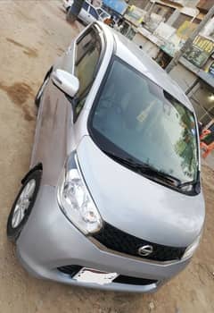 Climate control Ac Push start Nissan Dayz 2015/17 mirrors camera
