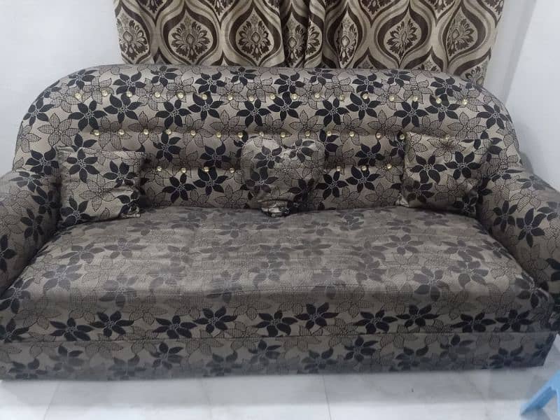 For sale sofa 1,2,3 Sets 2