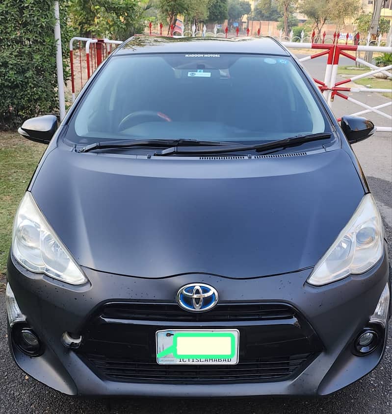 Toyota Aqua S 2015-18 0