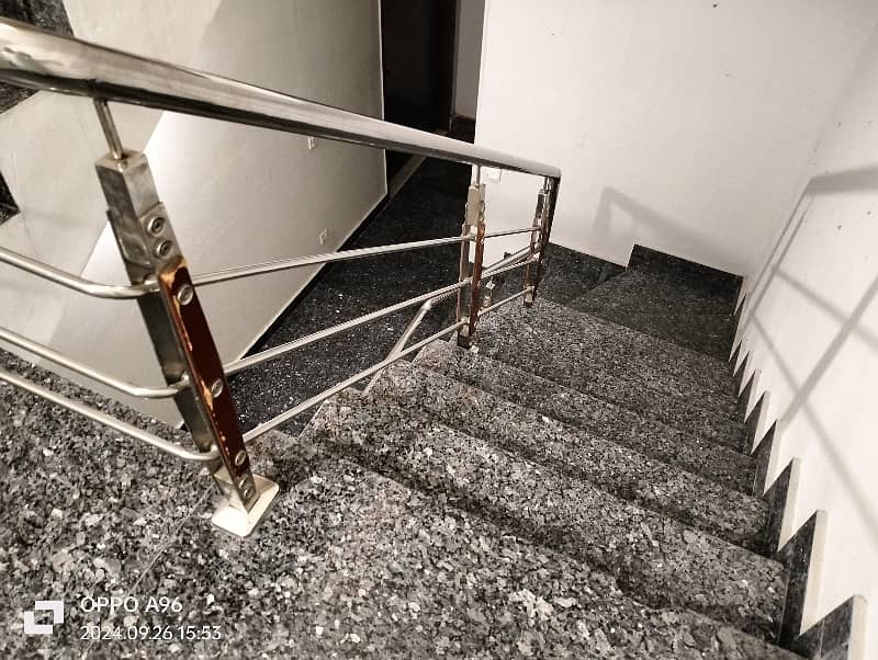 04 MARLA OFFICE FIRST FLOOR EXCELLENT LOCATION 42