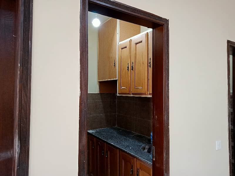 08 MARLA OFFICE BRAND NEW FIRST FLOOR WITH ELEVATOR 19