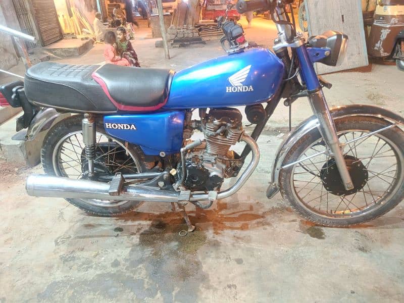 Honda 125 Genuine Condition Model 1989 6