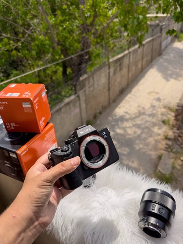 Sony a7iii - With 85 FE f1.8 lens + Lens Cap And Hood with Strip 0
