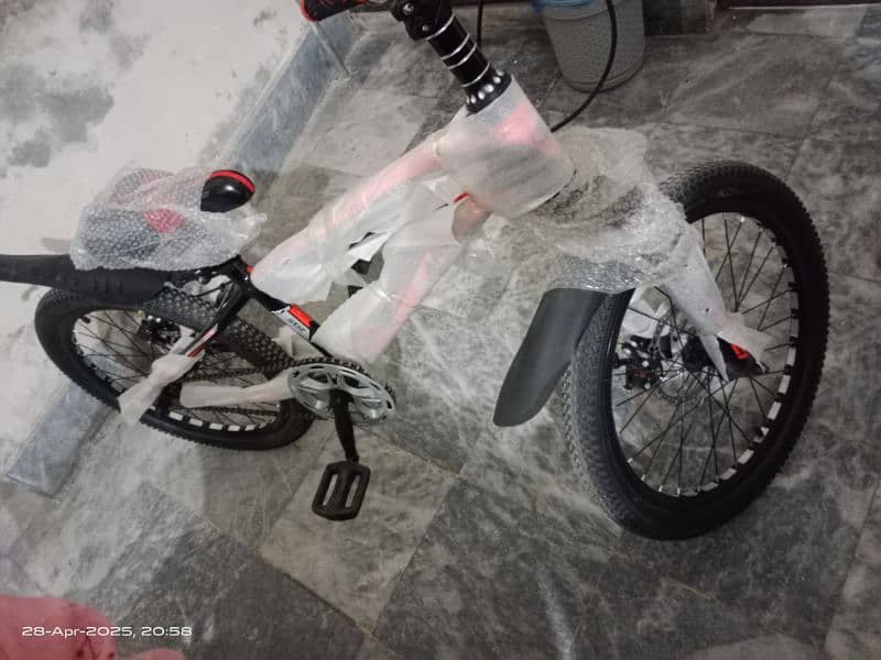 England Import Cycle 20" Inches 2