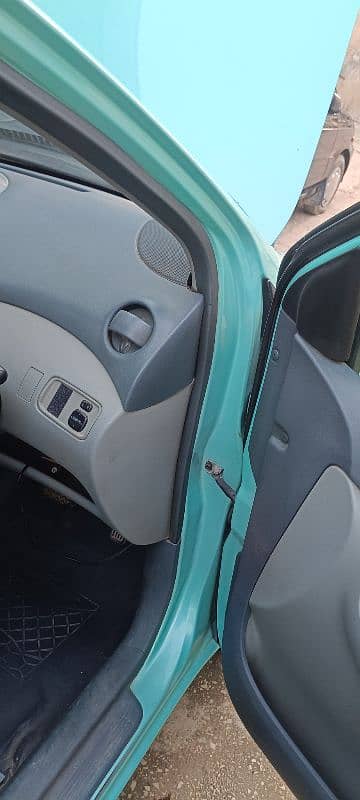 Toyota Vitz 1997 7