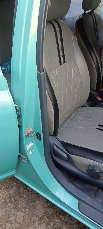 Toyota Vitz 1997 8