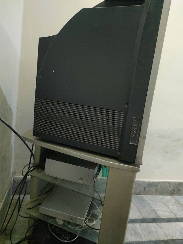 Thomson TV with TV Stand set for sale 1