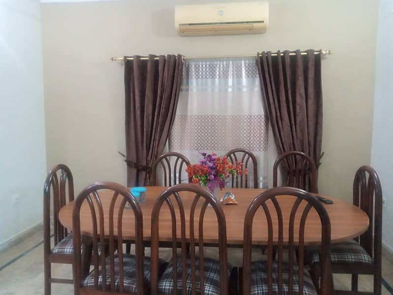 8 chair dinning table shisham wood 0