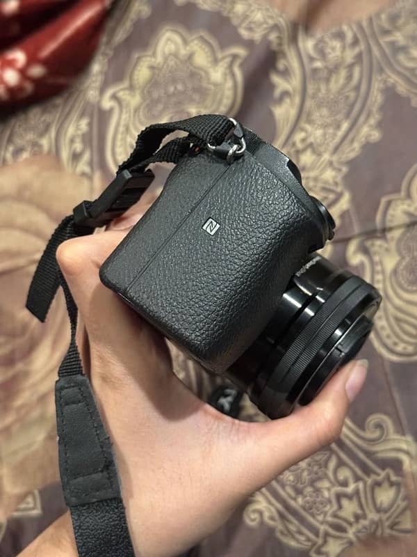 Sony A6400 with 16-55mm Lens Only camera 3