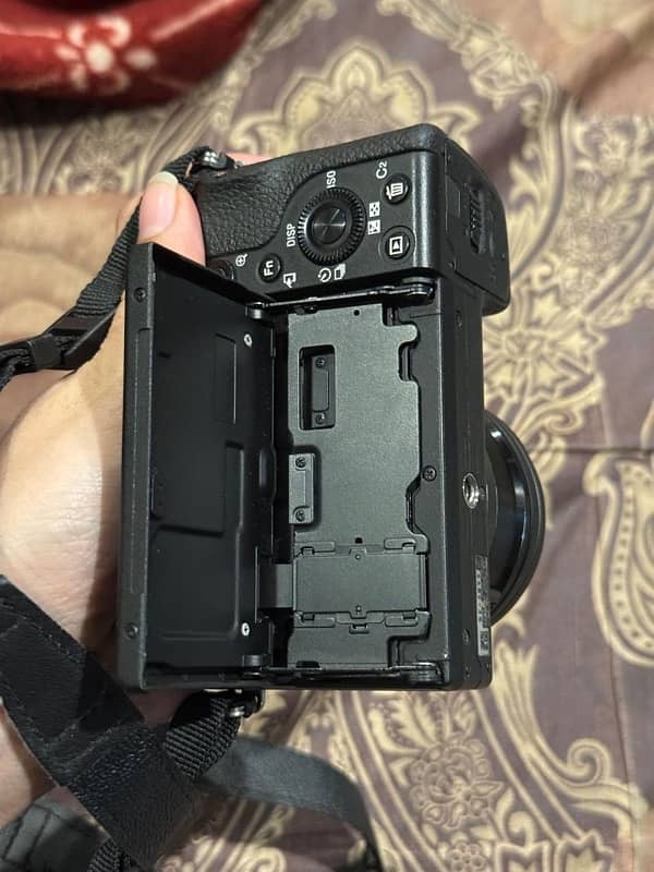 Sony A6400 with 16-55mm Lens Only camera 7