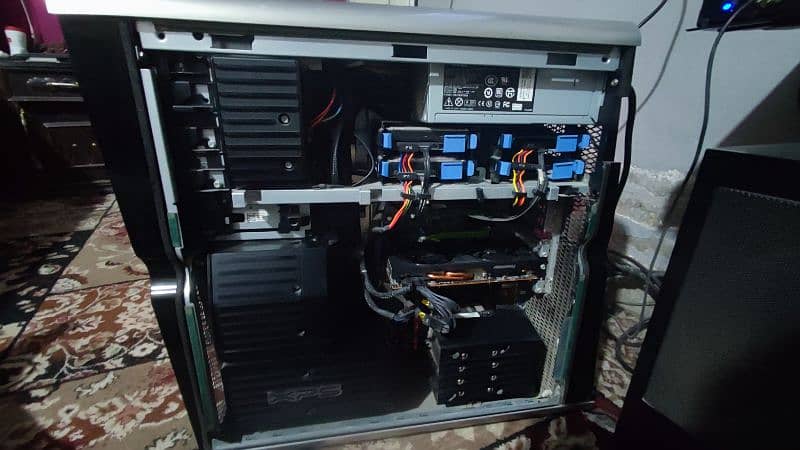 Dell XPS 730x Core i7 975 with AMD 4850 Graphics Card 2