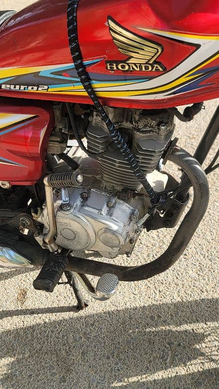 Crown 125cc 4