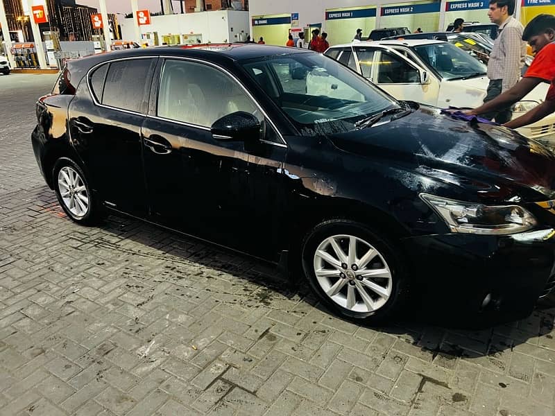 Lexus CT200h 2011 0