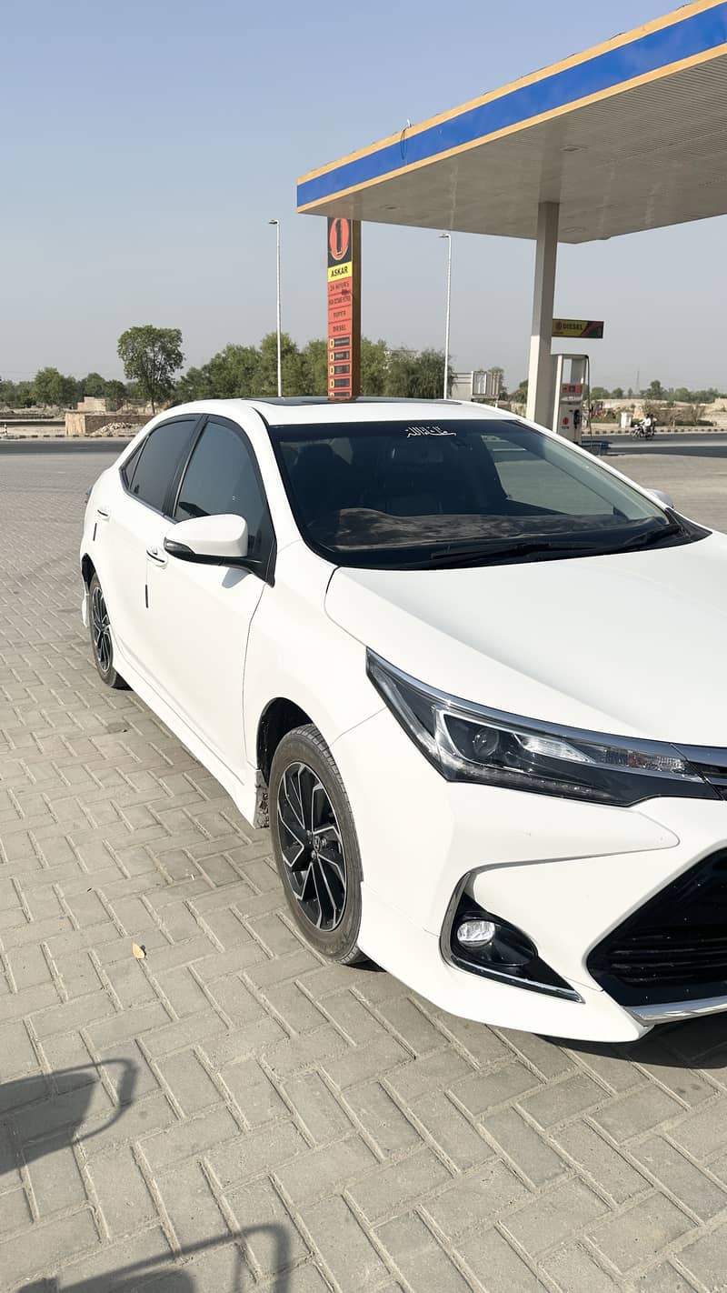 Toyota Corolla Altis Grande X CVT-i 1.8 Black Interior 1