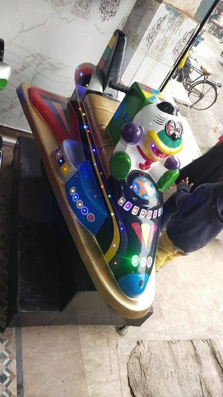 Swing Rides |  Toyland | Kid Ride | Token / Rides / jumping caslte 13