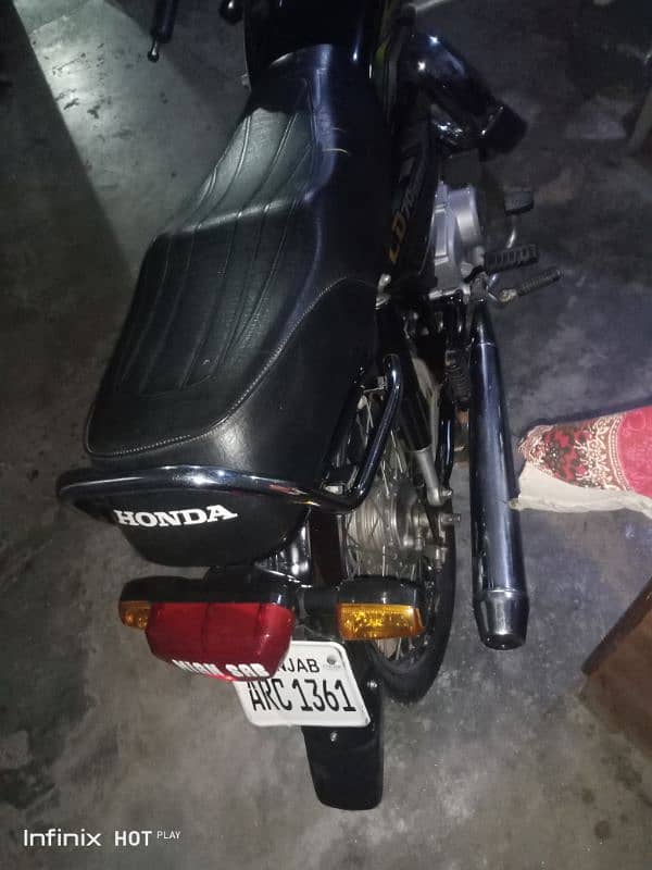 Honda 70 2023 mdl black 2