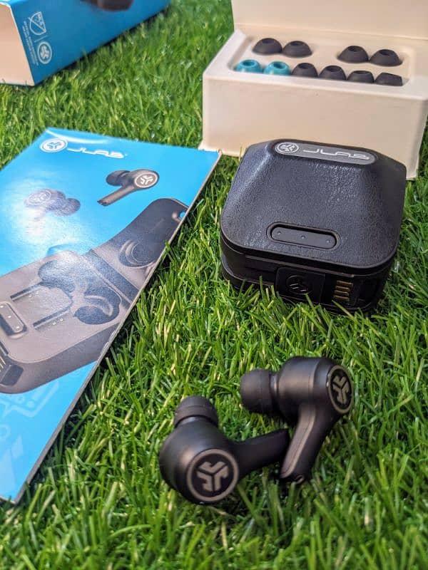 JLabs Epic Air Anc Gen 2 Earbuds / Airpods 2