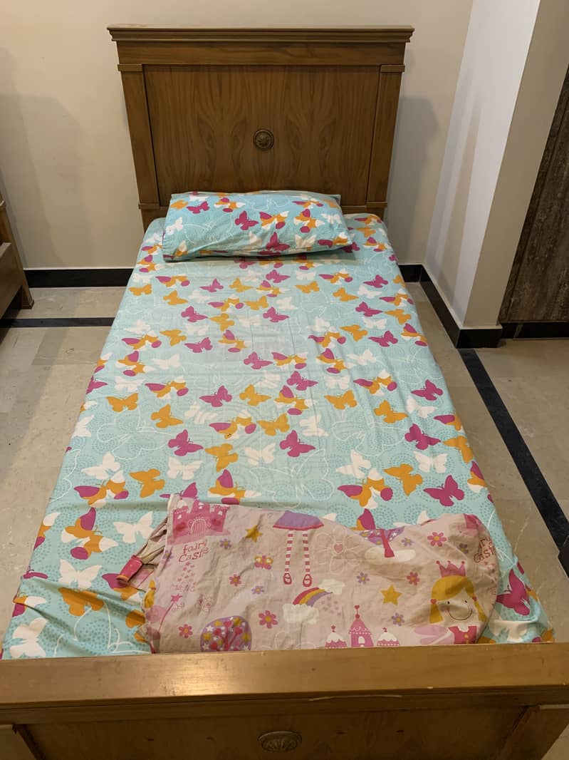 Single beds with mattress for sale 0