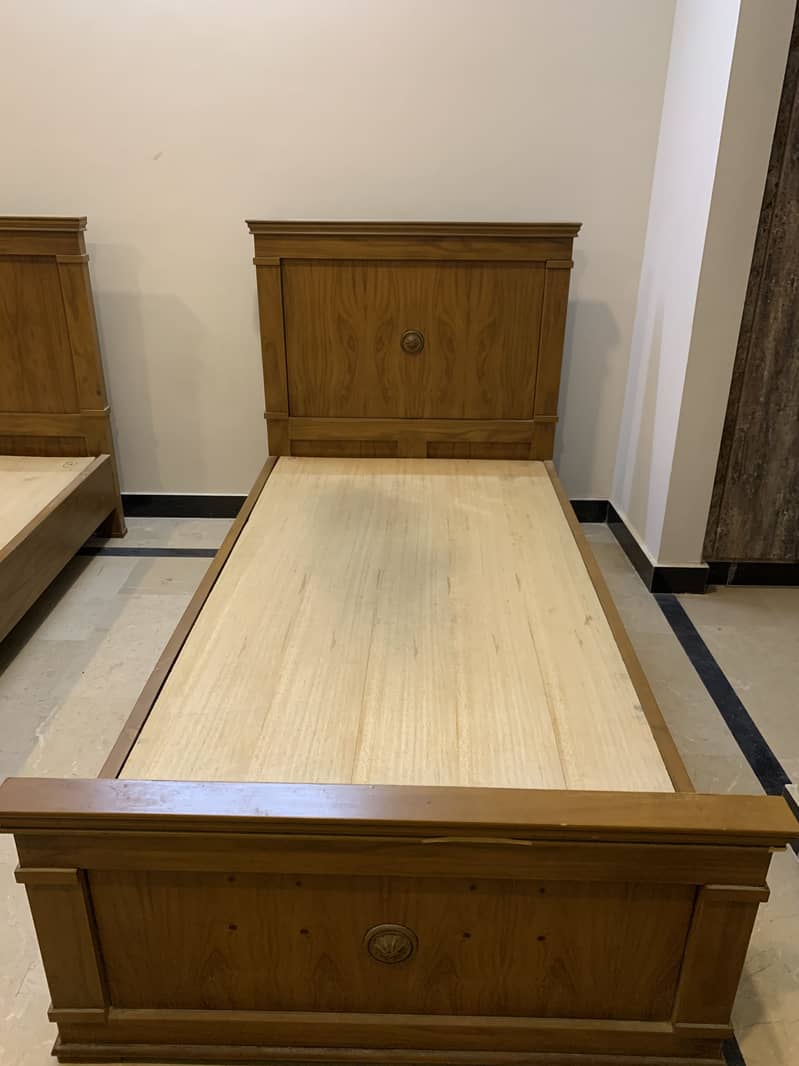 Single beds with mattress for sale 2