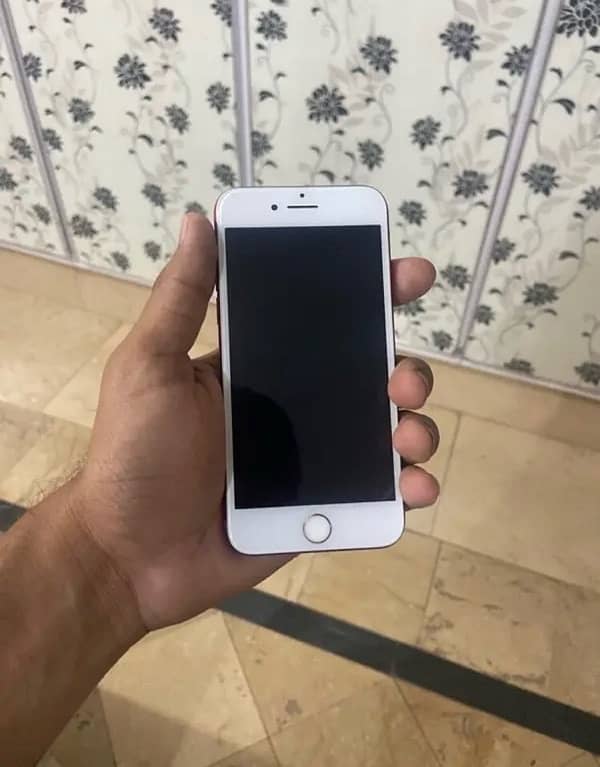 iPhone 7 pta approved 128 GB 1