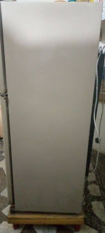 Refrigerator 1