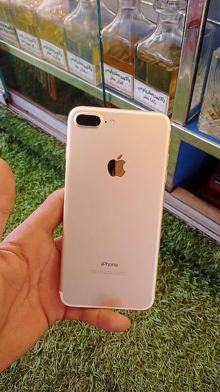I phone 7 plus PTA approved condition 10by10 0