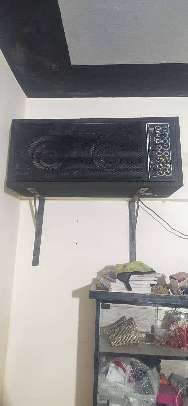 BLUETOOTH speaker 1