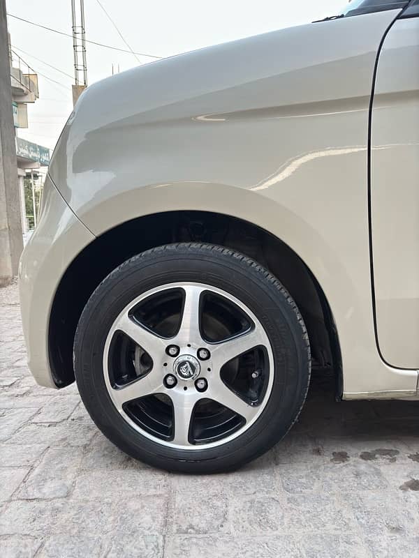 Honda N One premium tourer 2023/24 13