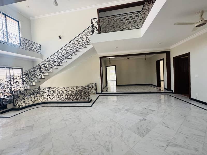 F11 Brand New House Size 2 Kanal 6