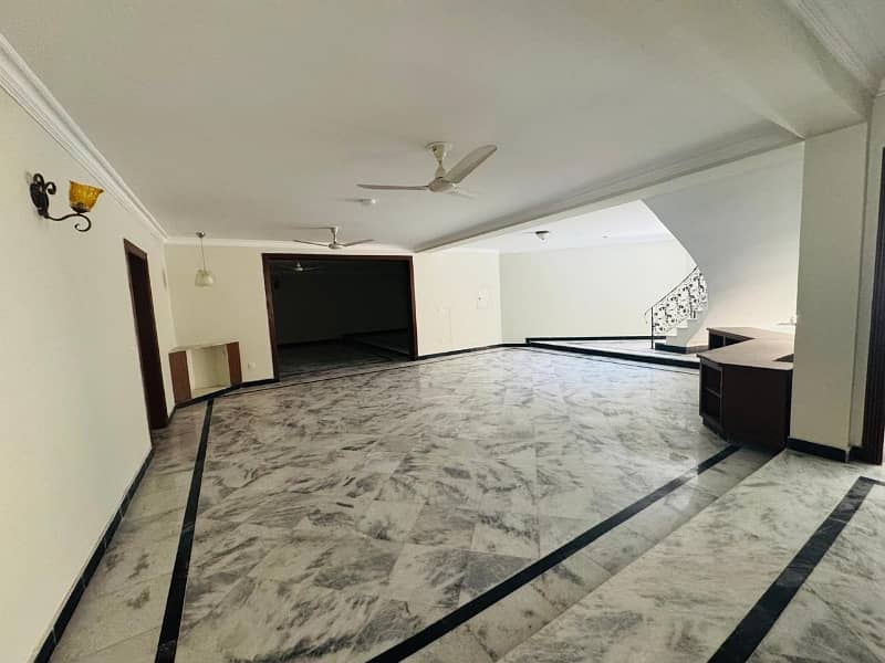 F11 Brand New House Size 2 Kanal 9