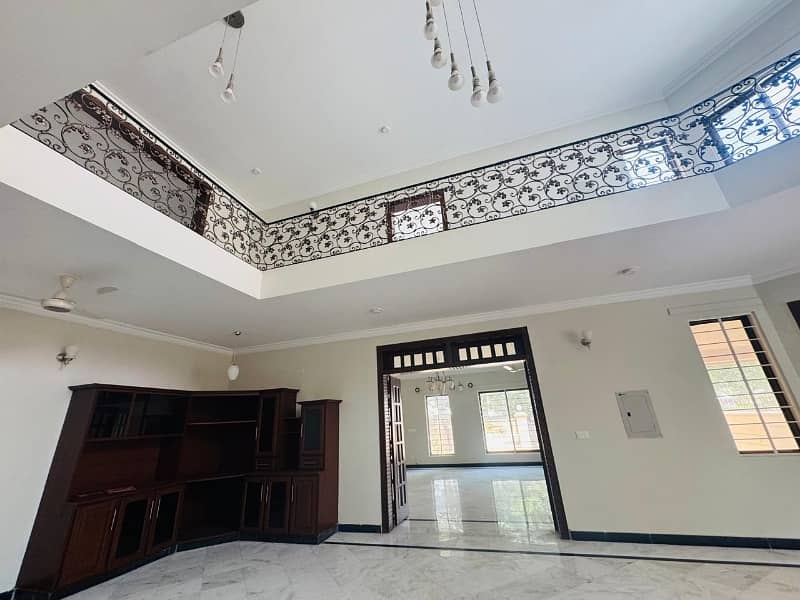 F11 Brand New House Size 2 Kanal 11