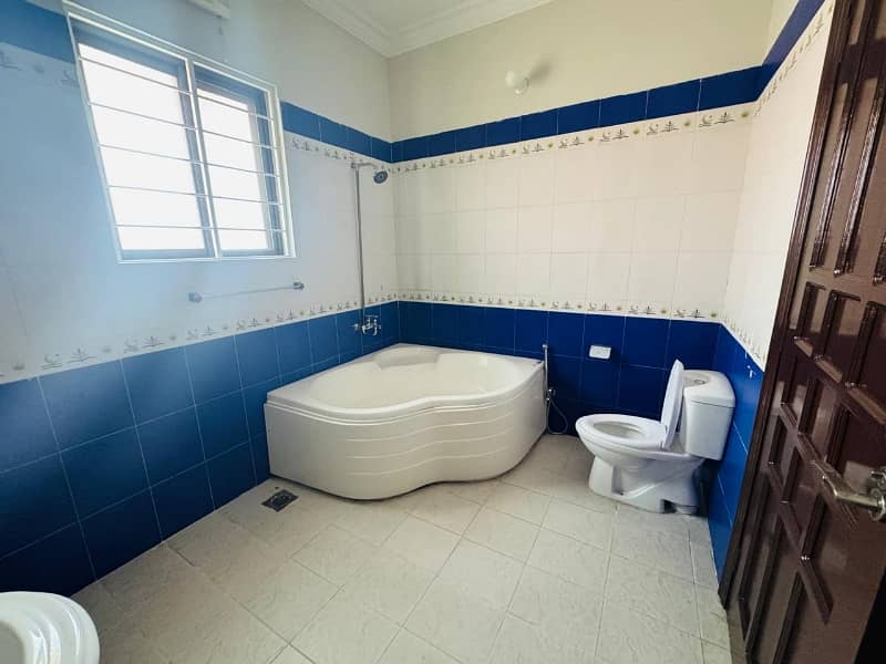 F11 Brand New House Size 2 Kanal 13