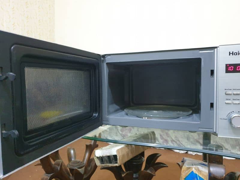 Haier 25litter microwave for sale 2