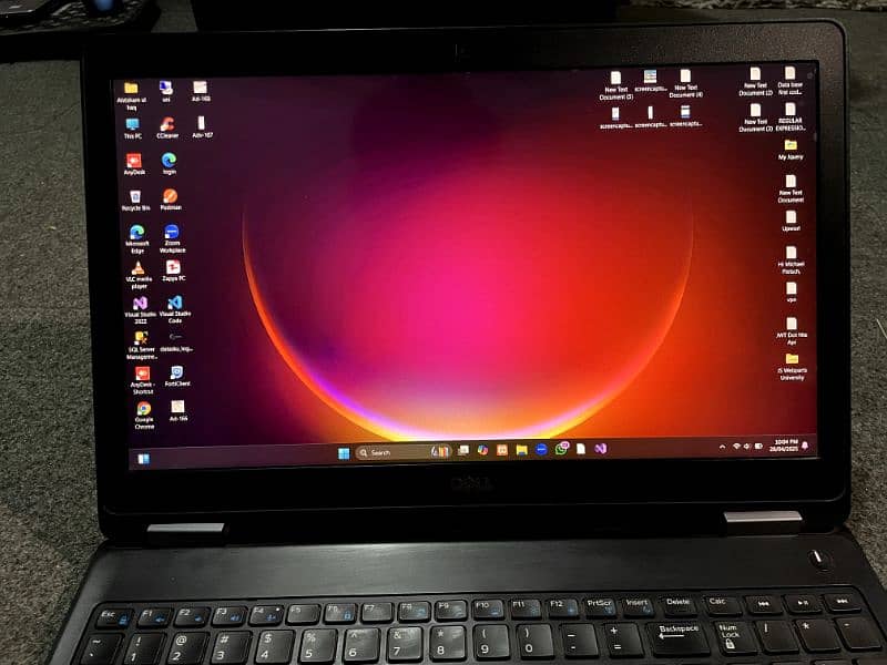 Used Laptop for Sale – Great Performance! 4 GB + 2 Gb Amd Graphics 0