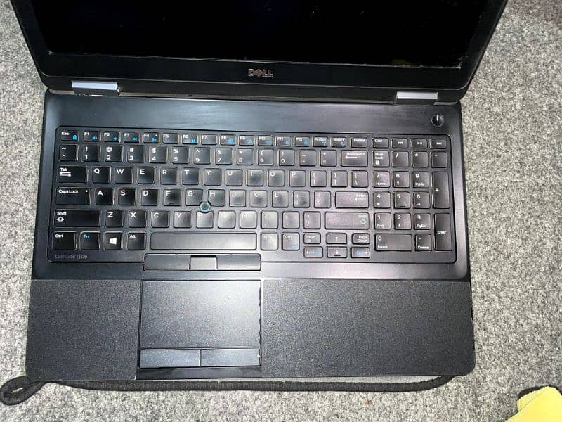 Used Laptop for Sale – Great Performance! 4 GB + 2 Gb Amd Graphics 1