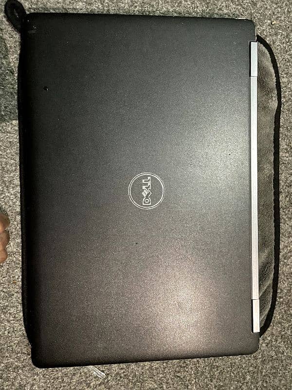 Used Laptop for Sale – Great Performance! 4 GB + 2 Gb Amd Graphics 2