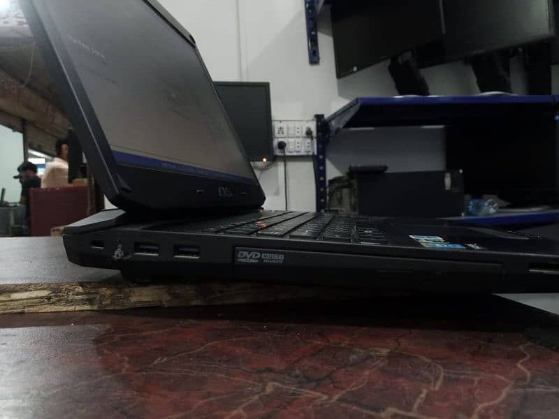 ASUS ROG GAMING LAPTOP 3