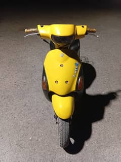 petrol scooty
