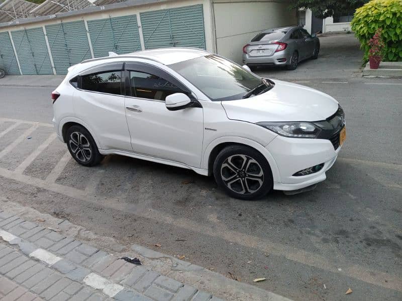 Army OFFICER OWNED Vezel 3