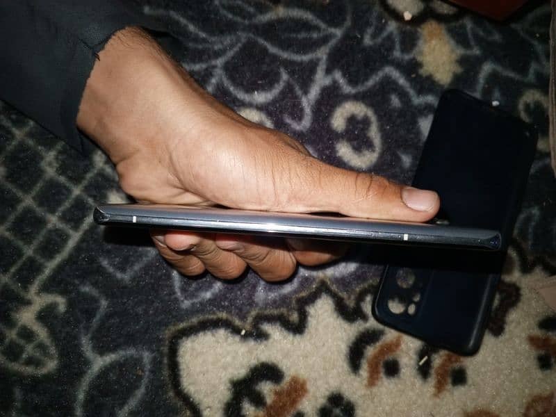 OnePlus 9 pro 5g 5