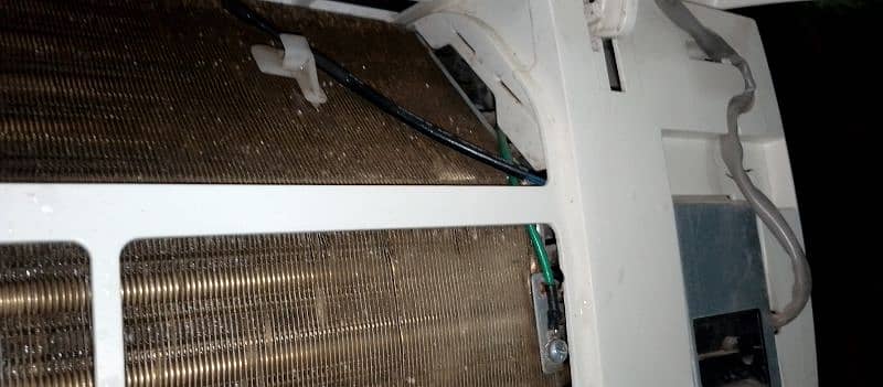 Haier 1 ton split ac 3