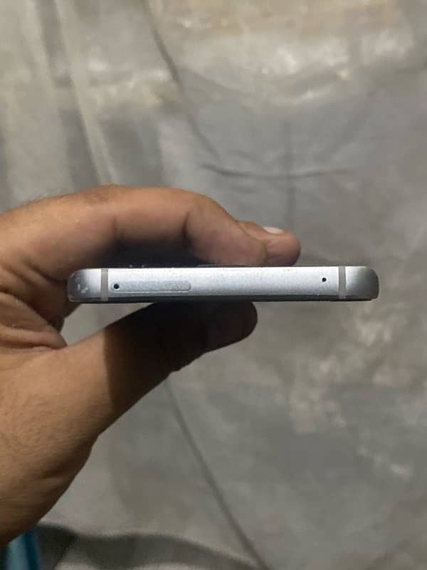 SAMSUNG GALAXY NOTE 5, BEST CONDITION, NEW BATTERY, FREE COVER, 4