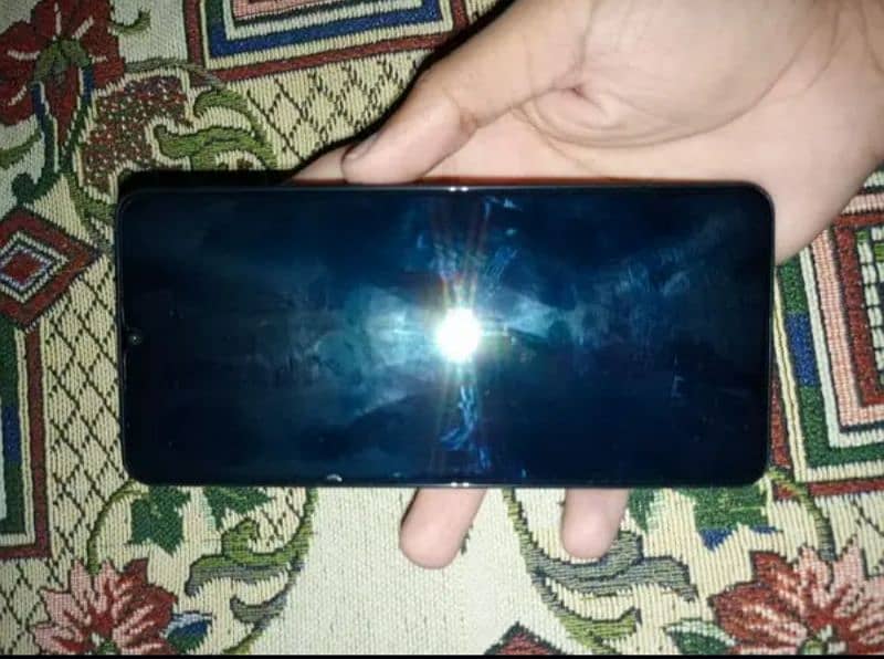 vivo y27s 8+128 10/10 condition box charge sat 1