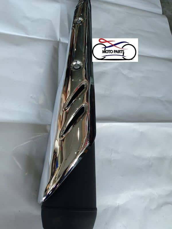 Honda 125 original atlas silencer genuine condition only 2 months used 1