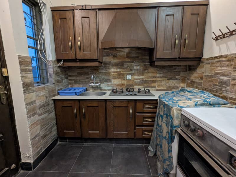 1 Kanal Beautiful House For Sale ideal location 60 feet street 5