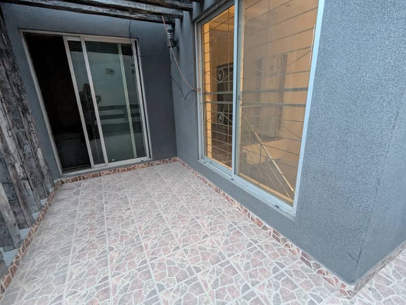 1 Kanal Beautiful House For Sale ideal location 60 feet street 24